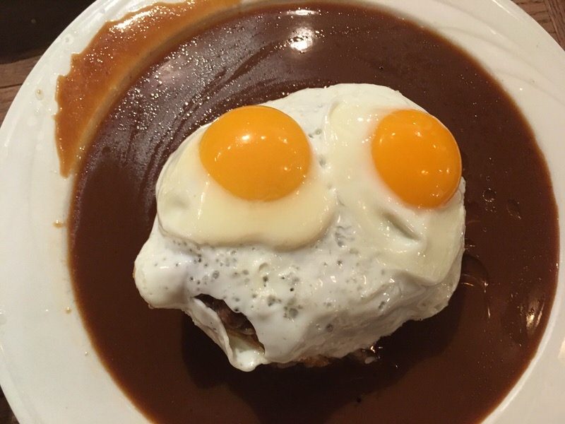 上から見たKOBE-STYLE BEEF プレミアム・ロコモコ 19.00ドル