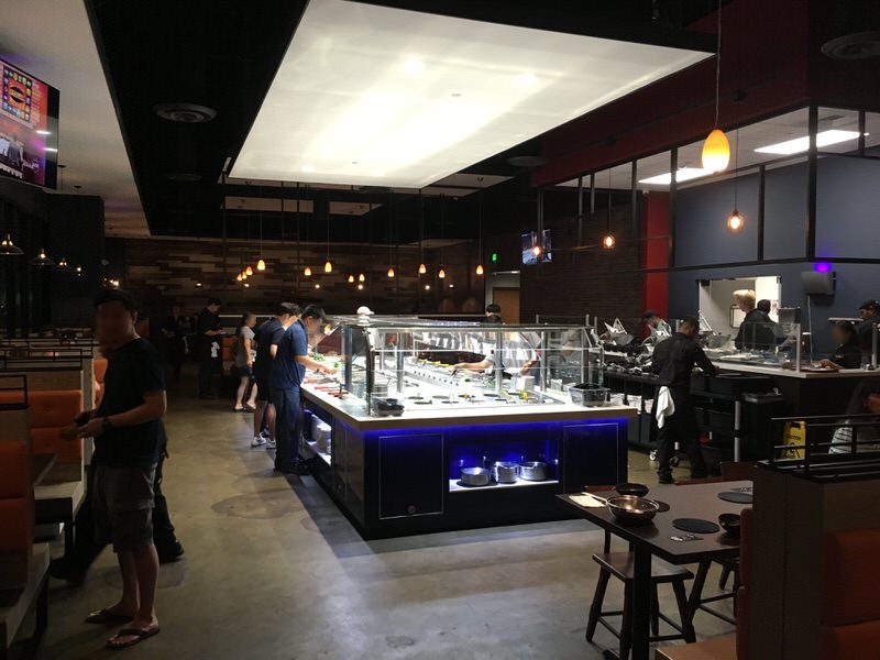 取り放題の食材が置かれたブース