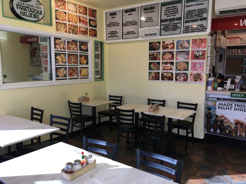 アミーナピッツェリアの店内の様子