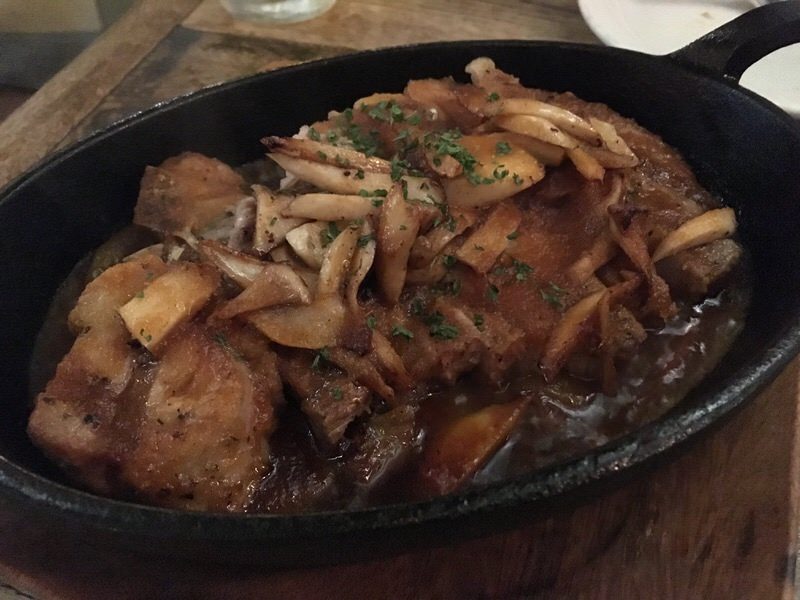 Grilled Local Pork Chop (グリルド・ローカルポークチョップ) 23ドル