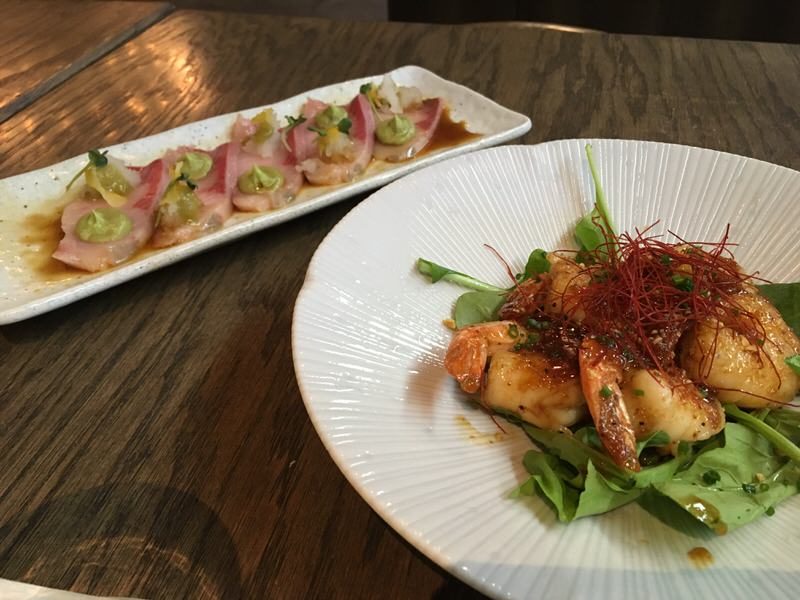 最初に運ばれてきた料理