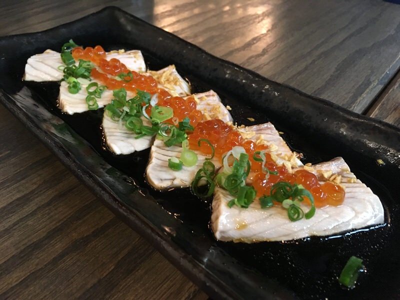 炙りサーモン刺身 11ドル (通常12ドル)