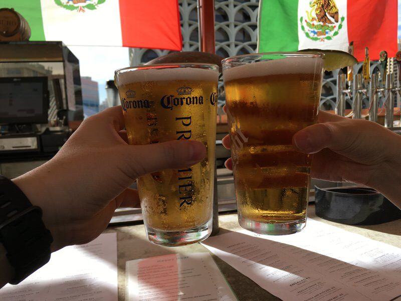 5ドルのドスエキスラガーで乾杯!