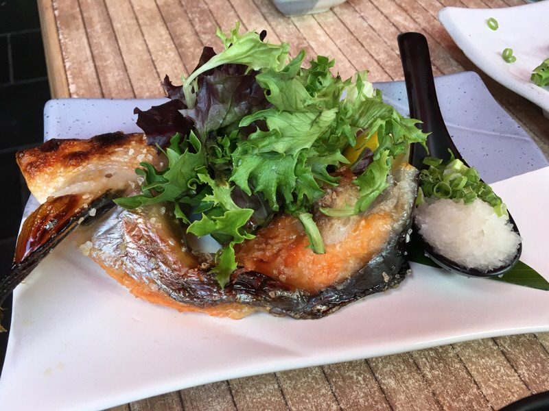 サーモンカマ 9ドル