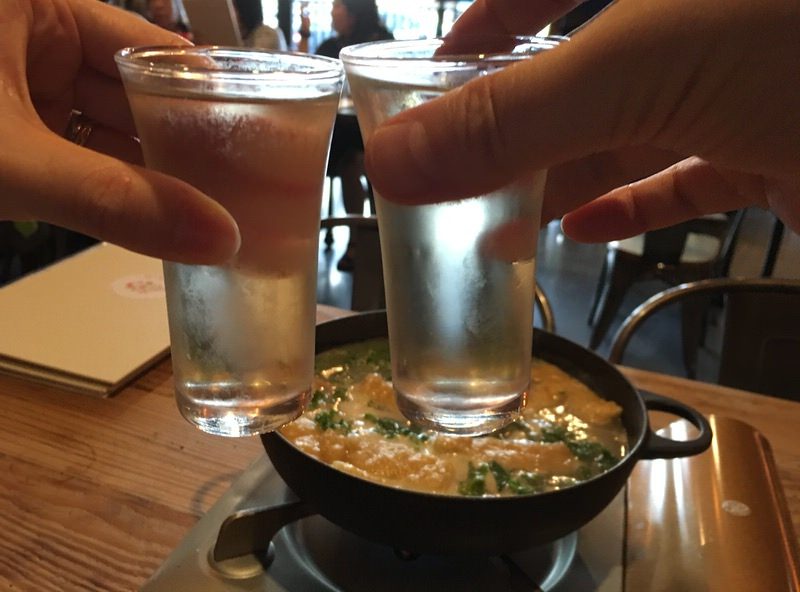 House Sake 5ドルで乾杯!