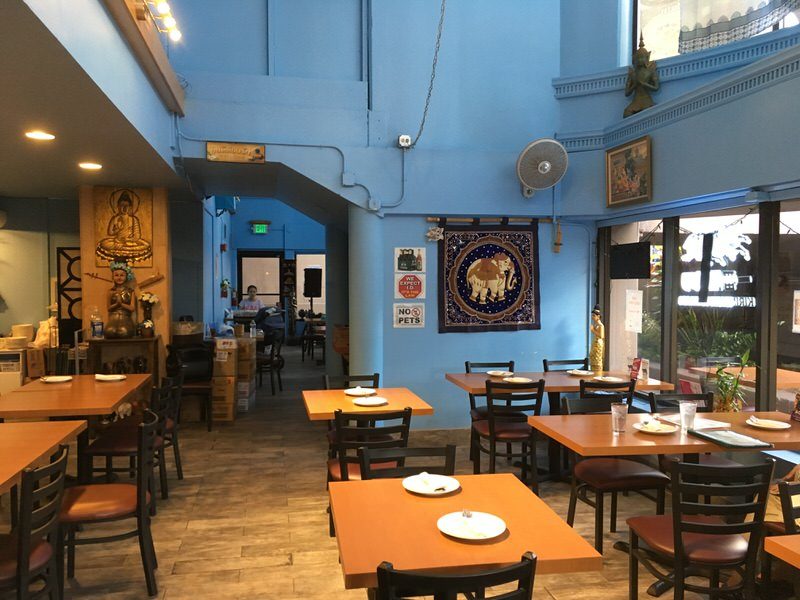 S&Sタイキッチンワイキキの店内