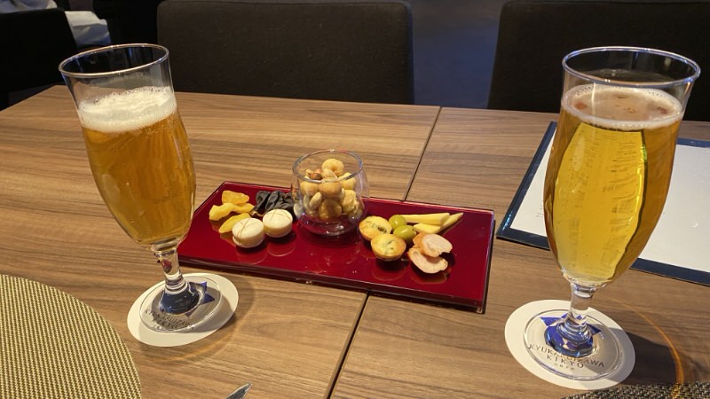 The Lounge無料でいただけるビールとおつまみ