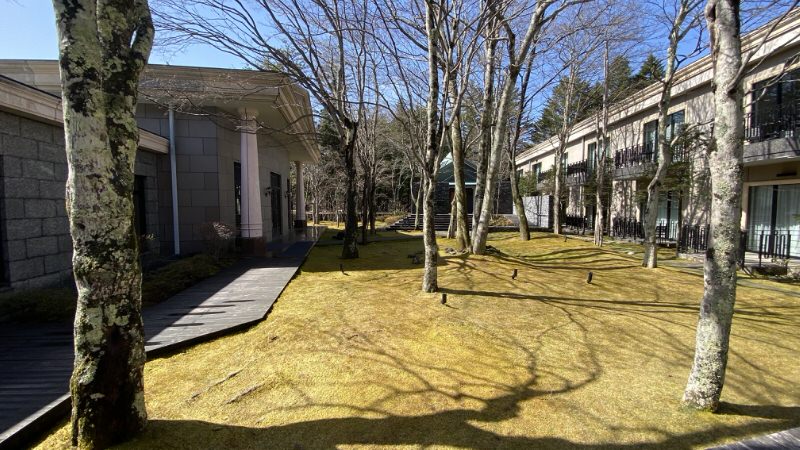 旧軽井沢KIKYOのコートヤード